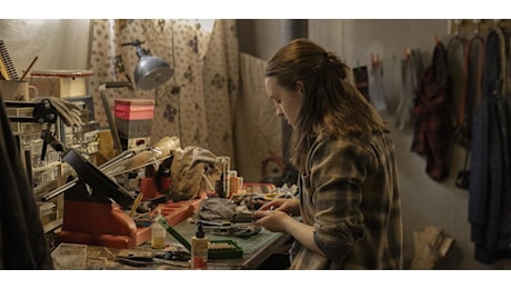 “The Last of Us 2”: chi ben comincia… Trama, cast e recensione del primo episodio oggi in tv