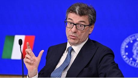 Giorgetti in pressing: «Tagli ai ministeri o dovrò io fare il cattivo»