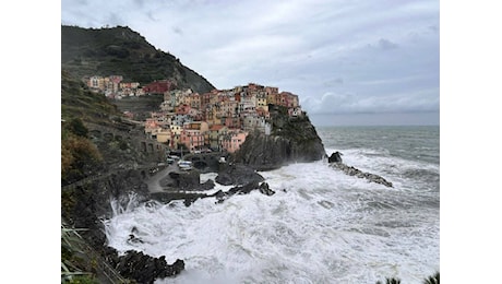 Vento sopra i 100Km/h e ritorno delle mareggiata dal tardo pomeriggio. E torna la pioggia