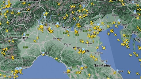 Voli per Milano e il Nord Italia bloccati in cielo: decine di aerei dirottati per un avaria ai radar di terra