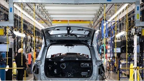 Auto elettriche, General Motors frena. Genesis (Hyundai): “I clienti vogliono le ibride”