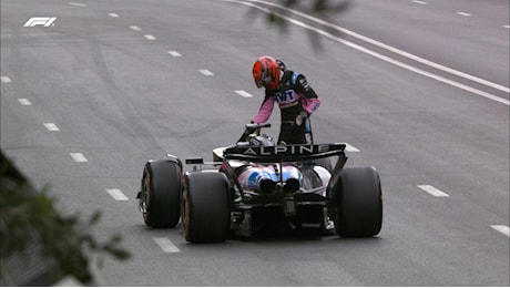 F1 Gp Baku, le prove libere 3 in diretta: ancora bandiera rossa, nuovo stop, si ferma anche Bearman. Leclerc non riesce a chiudere il giro