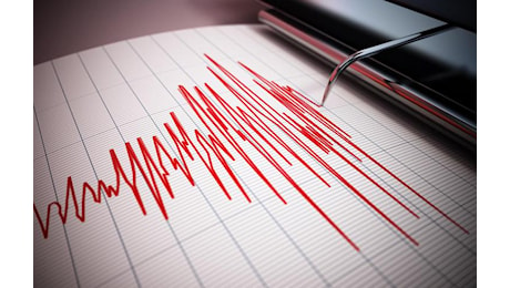 Terremoto oggi ai Campi Flegrei e Napoli, domani esercitazione per rischio eruzione