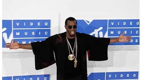 Puff Daddy è in galera con l'accusa di sfruttamento della prostituzione, ma gli ascolti dei suoi brani sono raddoppiati