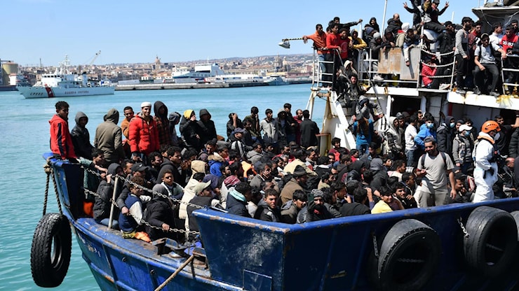 Migranti, ecco i 7 Paesi sicuri: per chi arriva da qui, esamina più rapida delle richieste di asilo - La Stampa