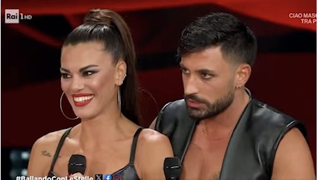 Bianca Guaccero sempre più vicina a Giovanni Pernice, cosa pensano i genitori del loro rapporto