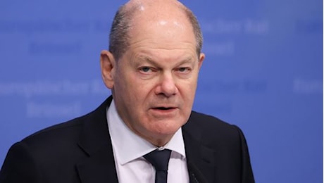 Crisi di Governo in Germania, Scholz licenzia ministro delle Finanze: Chiederò voto di fiducia in Parlamento