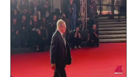 Festa del Cinema di Roma, Carlo Verdone e Gianna Nannini ballano sul red carpet – Video