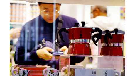 La moka Bialetti guarda a Oriente: l’omino con i baffi saluta l’Italia