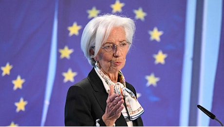 Christine Lagarde apre alle fusioni bancarie nell’Ue: “Sono desiderabili, portano vantaggi”