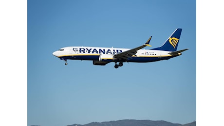 Paura, pianti e vomito: cosa è successo sul volo Ryanair Torino-Lamezia