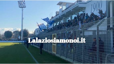 LIVE FORMELLO - Lazio, allenamento a porte aperte: la carica dei tifosi prima del derby