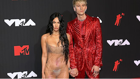 Megan Fox aspetta un bambino da Machine Gun Kelly: l'annuncio dopo un periodo difficile