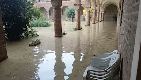 Cotignola, sott'acqua la chiesa di San Francesco. A Solarolo il Centro Pastorale a disposizione degli sfollati