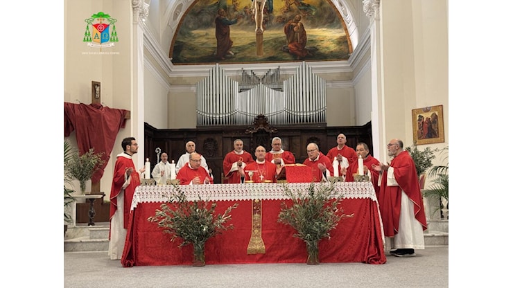 Lamezia, il vescovo Parisi celebra la domenica delle Palme - Corriere di Lamezia Lamezia, il vescovo Parisi celebra la domenica delle Palme - Corriere di Lamezia