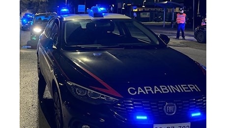 Milano, ragazzo accoltellato e picchiato per strada: arrestati due 17enni