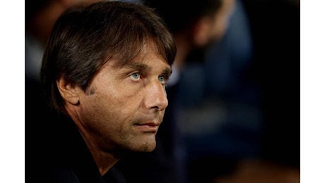 Napoli-Como, le formazioni ufficiali: Conte punta ancora sul nuovo modulo