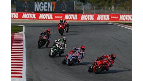 MotoGp, Bagnaia pole a Barcellona: Mondiale difficile ma me la godo. Quarto Martin