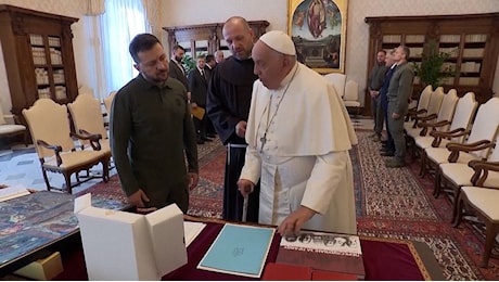 Video. Papa Francesco incontra Zelensky per discutere di un percorso di pace