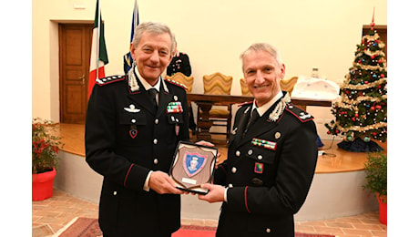 Il Generale di Corpo d’Armata Aldo Iacobelli, in visita ai militari del Comando Legione Carabinieri “Umbria”.