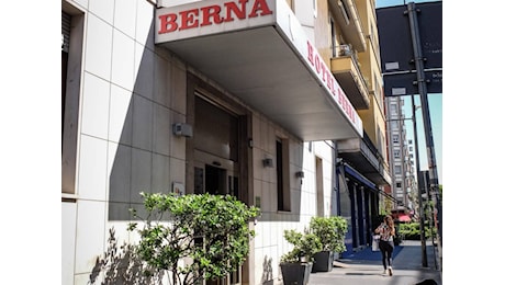 Chi è Emanuele De Maria, l'aggressore di Milano. In tv diceva: Questo lavoro mi rende libero