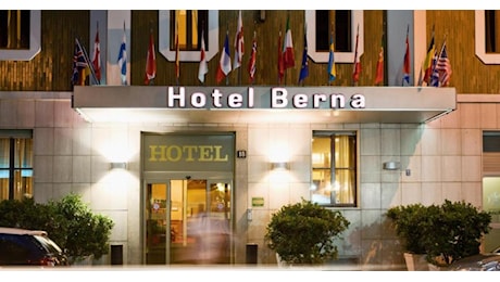 Milano, detenuto 35enne Emanuele De Maria viola rientro in carcere e accoltella a collo e torace egiziano di 50 anni, erano colleghi all'hotel Berna
