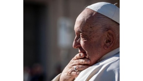 Papa Francesco a sacerdoti e religiosi romani: Diamo le nostre case ai poveri