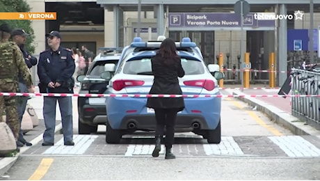 La tragedia domenica in stazione: la morte del giovane e il dramma dell'agente VIDEO