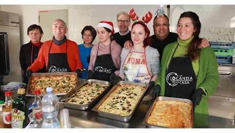 Il pranzo di Natale più vero alla Comunità di Sant'Egidio - Foto 1 di 20 - La Voce di Rovigo