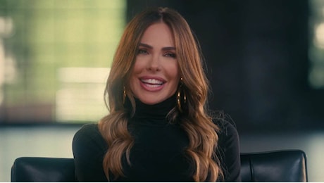 Ilary Blasi imprevedibile e spericolata nella nuova serie Netflix Ilary: la nostra video intervista