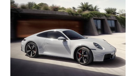 Porsche 911: debutta la Carrera S