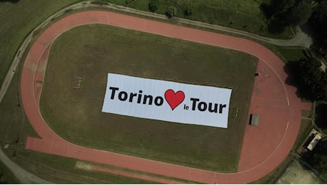 Il Tour de France arriva a Torino, la città si veste di giallo e incassa 15 milioni: “Una vetrina straordinaria” – Mappa: le strade chiuse