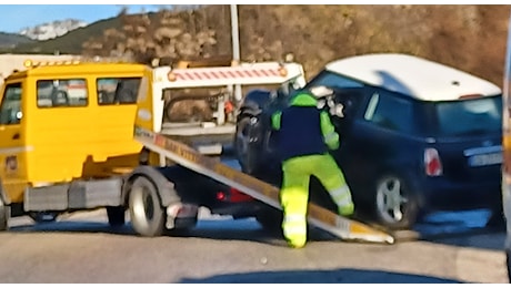 L'Aquila, giovane trovato morto nell'auto: si indaga sulla dinamica