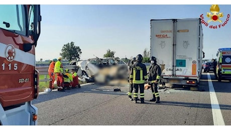 Campagna Lupia, scontro fra un tir e un furgone: un morto e un ferito sulla strada Romea