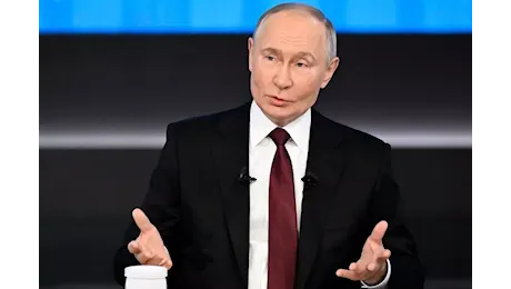 Putin: Pronti alla pace ma solo con le autorità legittime di Kiev