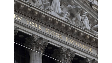 A Wall Street vince la prudenza. Solo il prezzo del petrolio corre