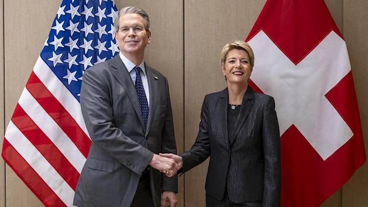 Keller-Sutter sui dazi: “Verso dichiarazione d’intenti con gli USA” - RSI Radiotelevisione svizzera Keller-Sutter sui dazi: “Verso dichiarazione d’intenti con gli USA” - RSI Radiotelevisione svizzera