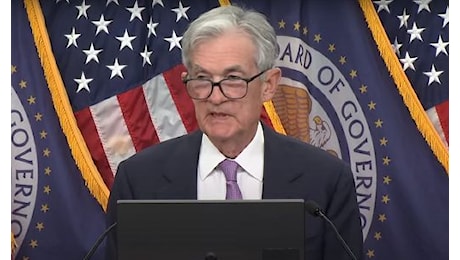 Fed taglia tassi di altri 0,25 punti, Powell netto: “Non lascio”