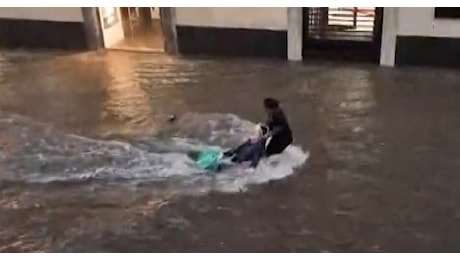 Fiume alla Rinascente: scatta il salvataggio