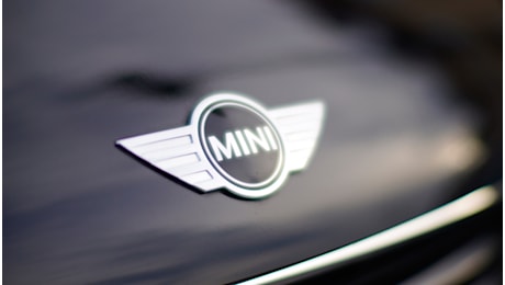 MINI, due anteprime mondiali al Salone dell’auto di Parigi