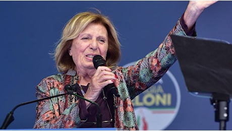 Adriana Poli Bortone torna sindaco di Lecce a 81 anni. Chi è l'ex ministra e storica esponente della destra