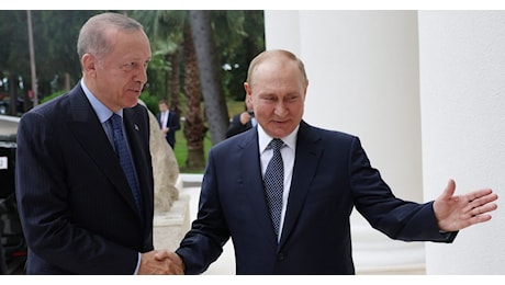 Putin invita la Turchia nel Brics