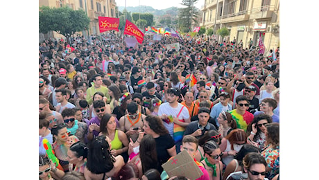 Stretto Pride 2024, “Diritti d’aMare” celebrati a Messina