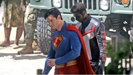 Superman: svelato il villain principale del cinecomic nelle foto trapelate dal set