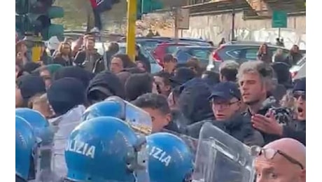 Roma, momenti di tensione alla Sapienza: cariche di alleggerimento della Polizia