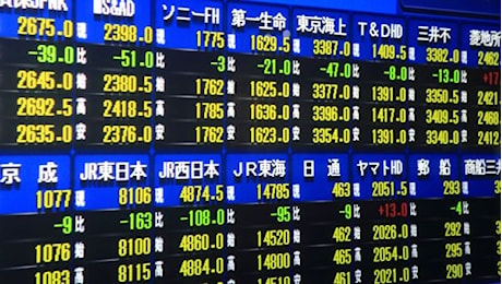 Mercati asiatici chiudono in leggero calo, attesa per decisioni su tassi di interesse