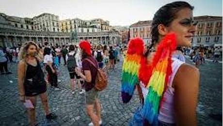 De Luca sarà al Pride di Napoli: “Prima volta al corteo dalla più grande regione del Sud. Grande segnale per il paese”