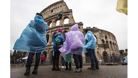 Previsioni meteo a Roma e nel Lazio venerdì 22 novembre 2024: allerta gialla con vento e temporali