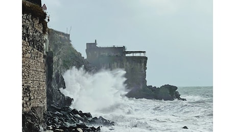 Nuova allerta meteo gialla: da stasera temporali, venti forti e mareggiate in arrivo su tutta la Campania