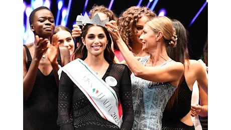 Miss Italia 2024 è la toscana Ofelia Passamonti, seconda la sarda Elisa Armosini